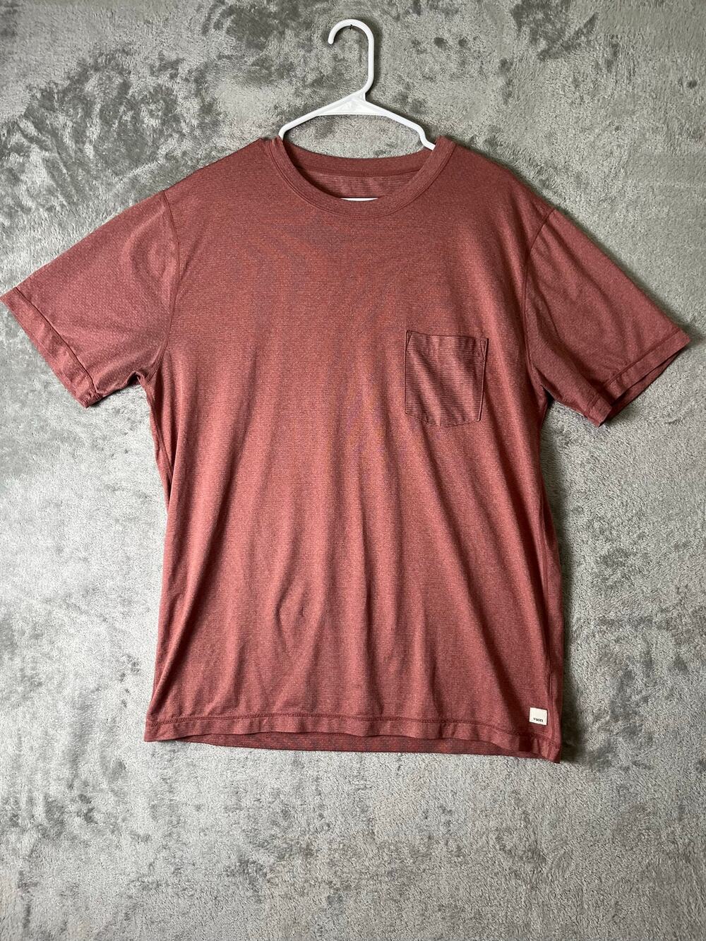 Vuori Tradewind Performance Pocket Tee Short Sleeve Athletic Shirt Size Large
